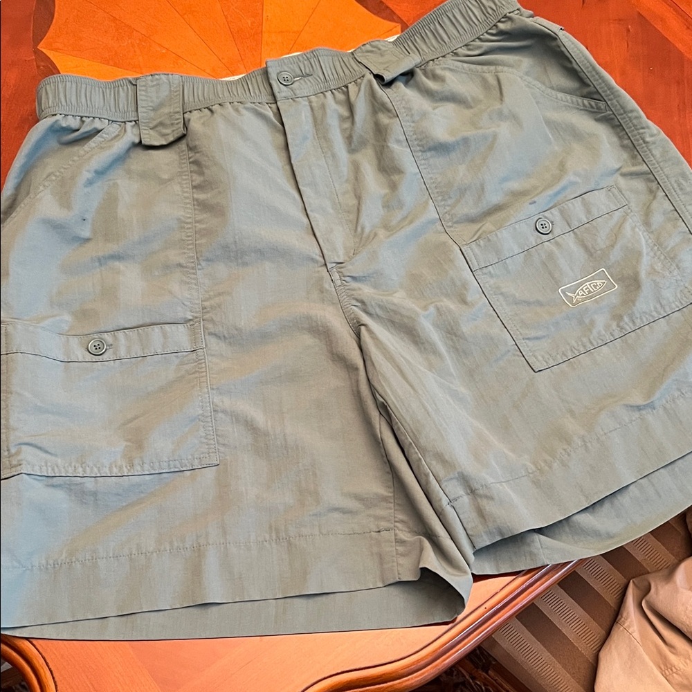 Aftco shorts size 42